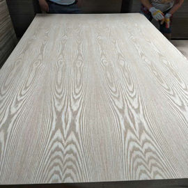Cina Waterproof Poplar Core Wood Veneer Plywood 1220 * 2440mm Ukuran Standar pabrik